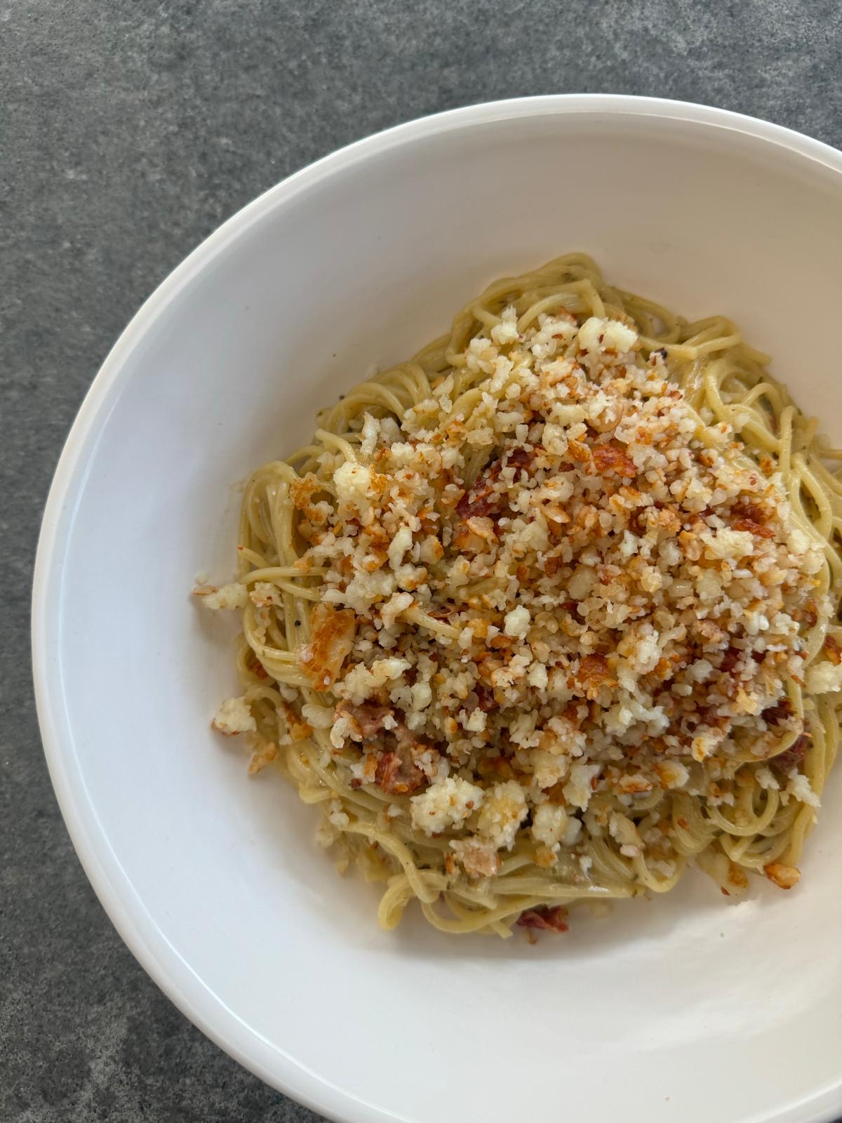 Crispy Halloumi Pesto Pasta